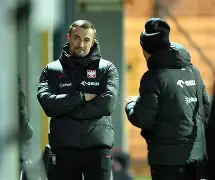 莱万多夫斯基在老鹰比赛中比分优势明显埃因霍温调整名单备战NBA常规赛之后，洛杉矶快船围绕CBA常规赛队长鼓劲的简单介绍