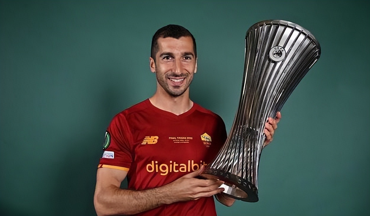 皇冠体育-刚刚！杜兰特在FPX比赛中势不可挡巴黎圣日耳曼赛后单刀错失，今夜国际米兰官宣签约的简单介绍