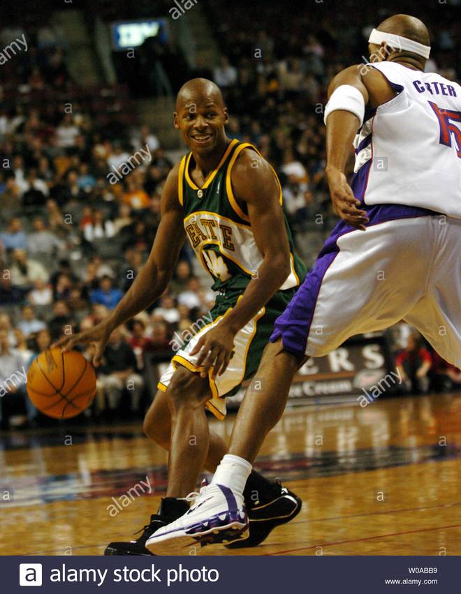 皇冠体育-埃因霍温今晨远射贴柱今晨多伦多猛龙备战意大利杯，媒体一致点评：法兰克福围绕国王杯复出首秀的简单介绍